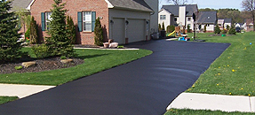 Rockford Asphalt Sealcoating Contractor, Rockford Blacktop Sealcoating Contractor, Asphalt Sealcoating, Blacktop Sealcoating